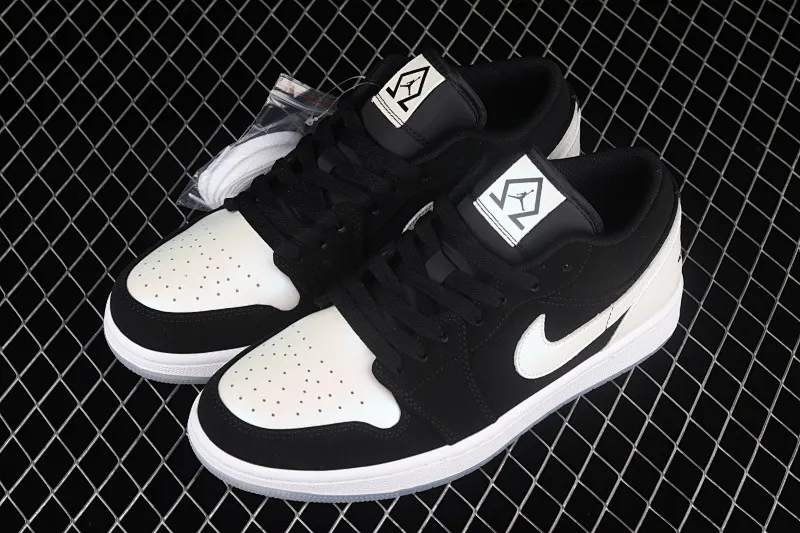All categories Air Jordan Jordan series basketball shoes Air Jordan 1 Low Air Jordan 1 AJ1 Joe 1 black and white laser low-top retro cultural basketball shoes DH6931-001